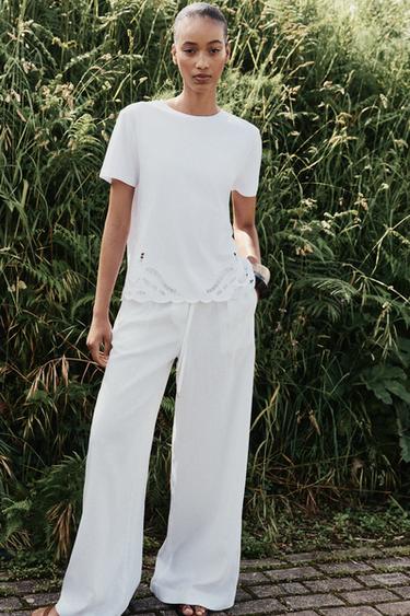T-SHIRT MIT STICKEREI - Weiß von Zara