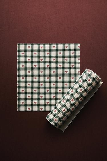ROLL PACK OF COTTON CHRISTMAS TARTAN NAPKINS (PACK OF 20) - أخضر الخاص بـ Zara