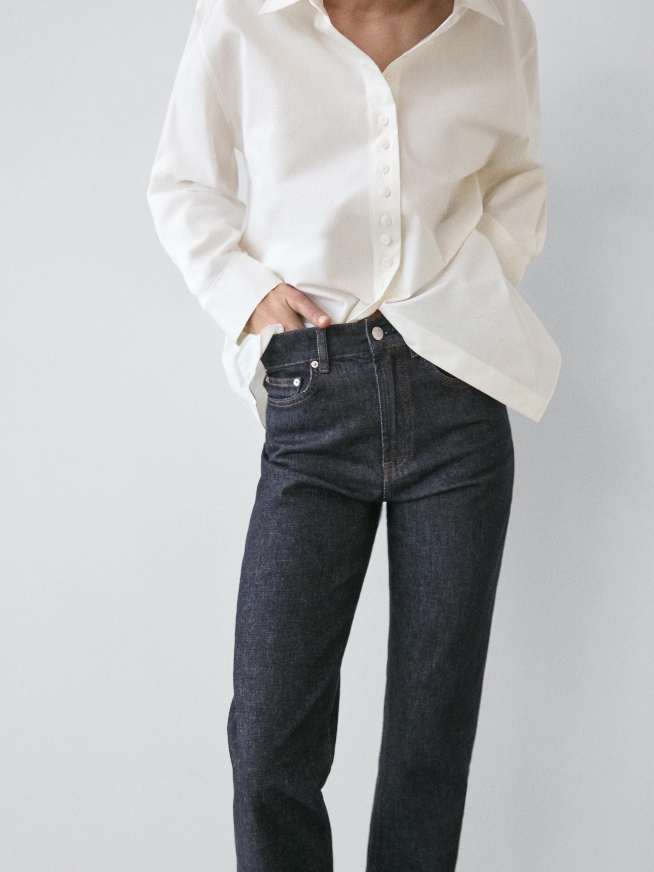 High-waist straight-leg comfort jeans