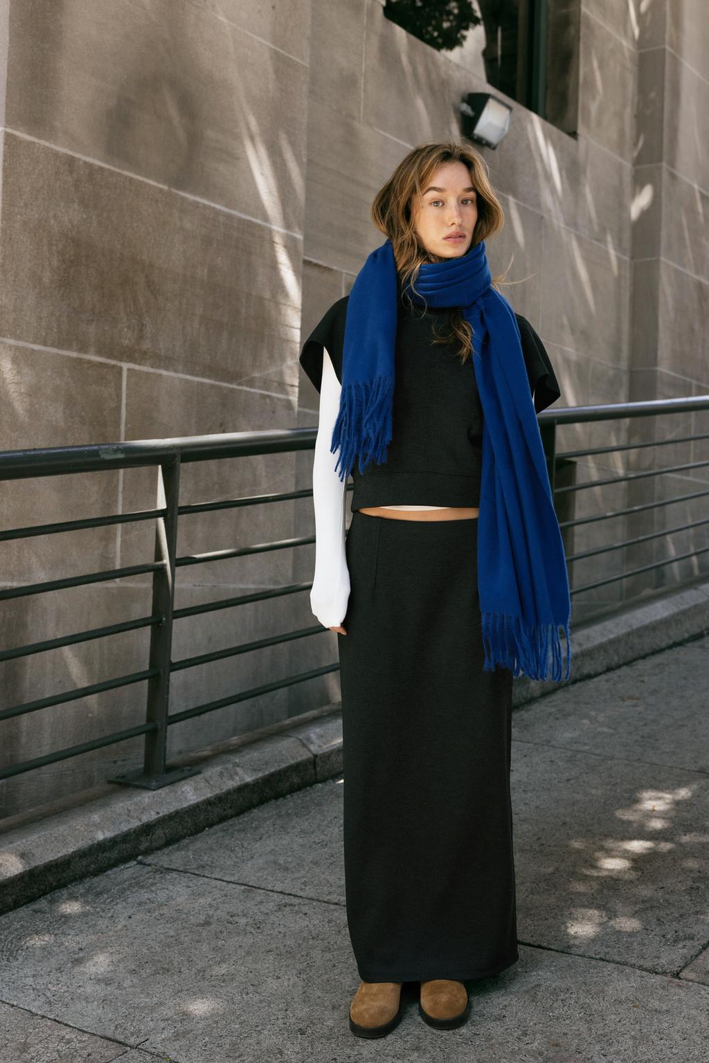 SOFT STRAIGHT MIDI SKIRT