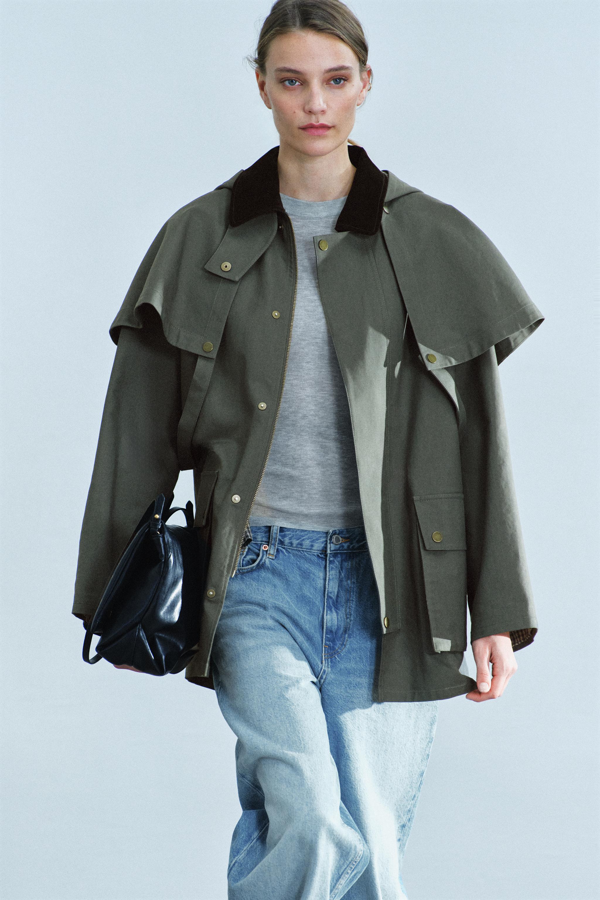 Zara ZW COLLECTION KONTRAST YAKALI KAPÜŞONLU TRENÇKOT görsel 5