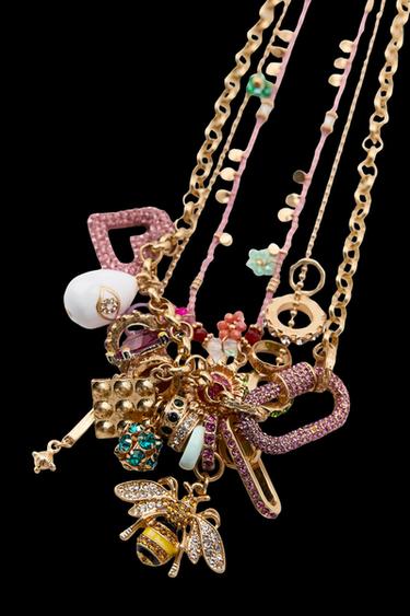PACK 3 COLLARES ABALORIOS CHARMS BRILLOS - Dorado de Zara
