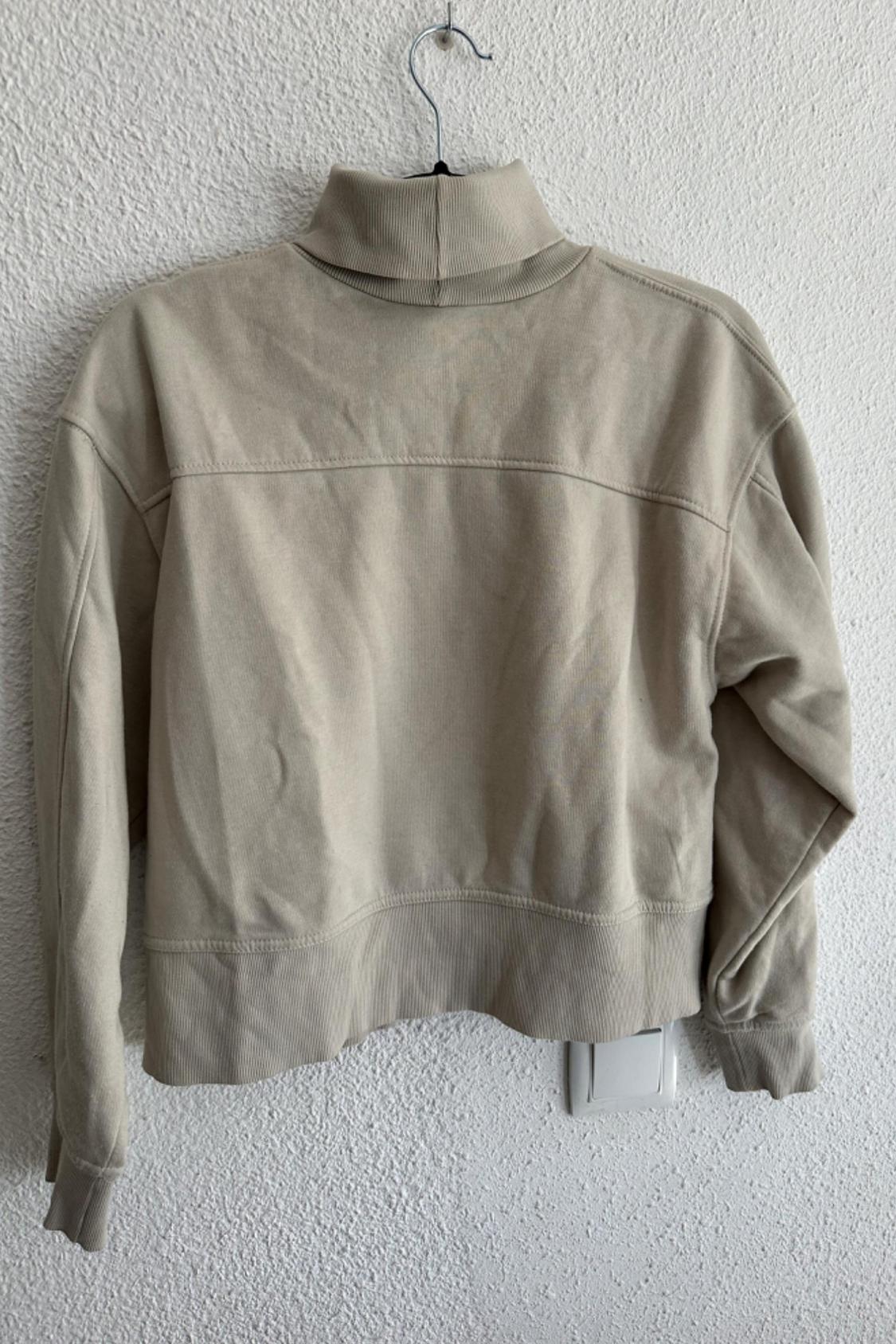 HIGH NECK SWEATSHIRT - Image 3
