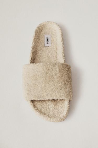 TERRY SLIDERS - Beige by Zara