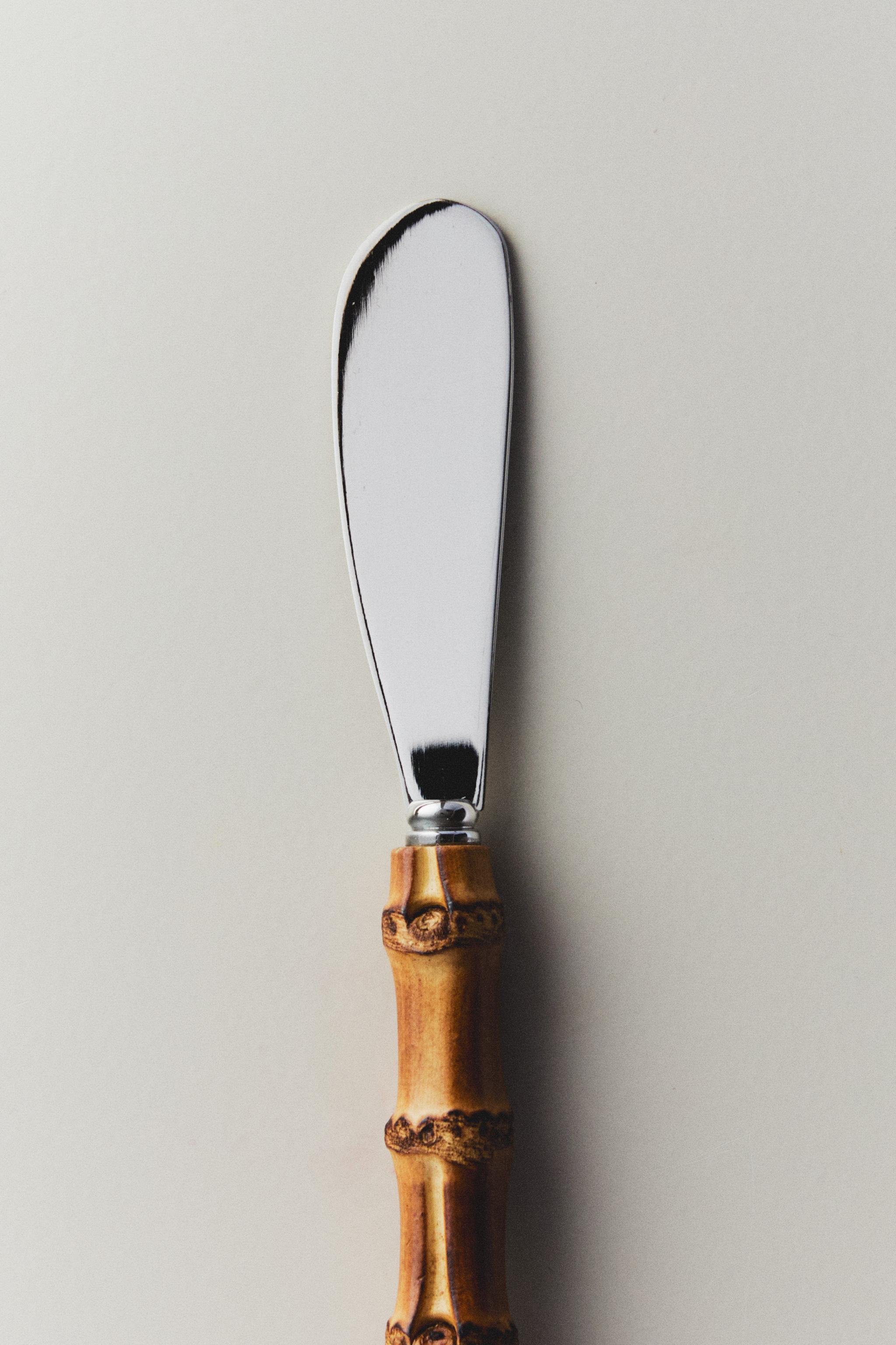BAMBOO BUTTER KNIFE