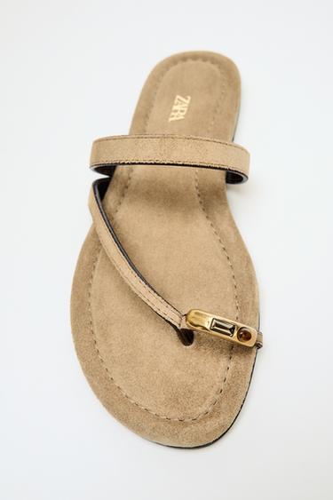 FLAT SPLIT SUEDE SANDALS WITH APPLIQUÉ - Sand Brown by Zara