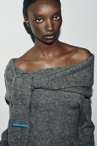PULL EN MAILLE À ÉPAULES DÉNUDÉES - Gris chiné de Zara - Image 2