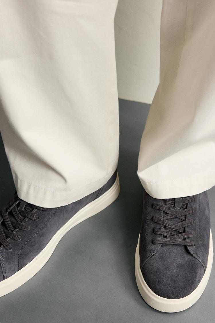 TENIS DE CUERO 3