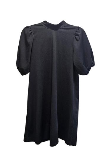 BLACK MIDI DRESS WITH PUFF SLEEVES AND DETAILED NECKLINE.