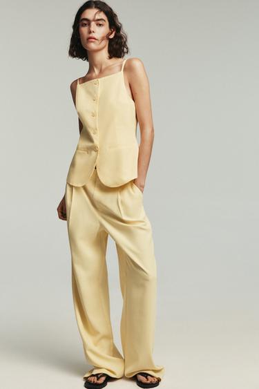 BUTTONED WAISTCOAT TOP - Light yellow by Zara
