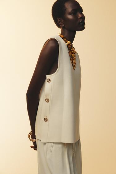 BUTTONED KNIT WAISTCOAT - Ecru by Zara