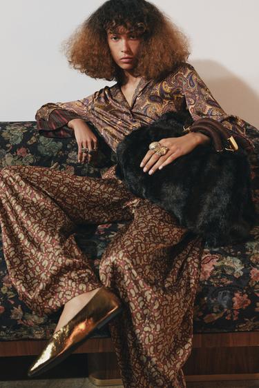 MAXI FAUX FUR BAG - Brown by Zara