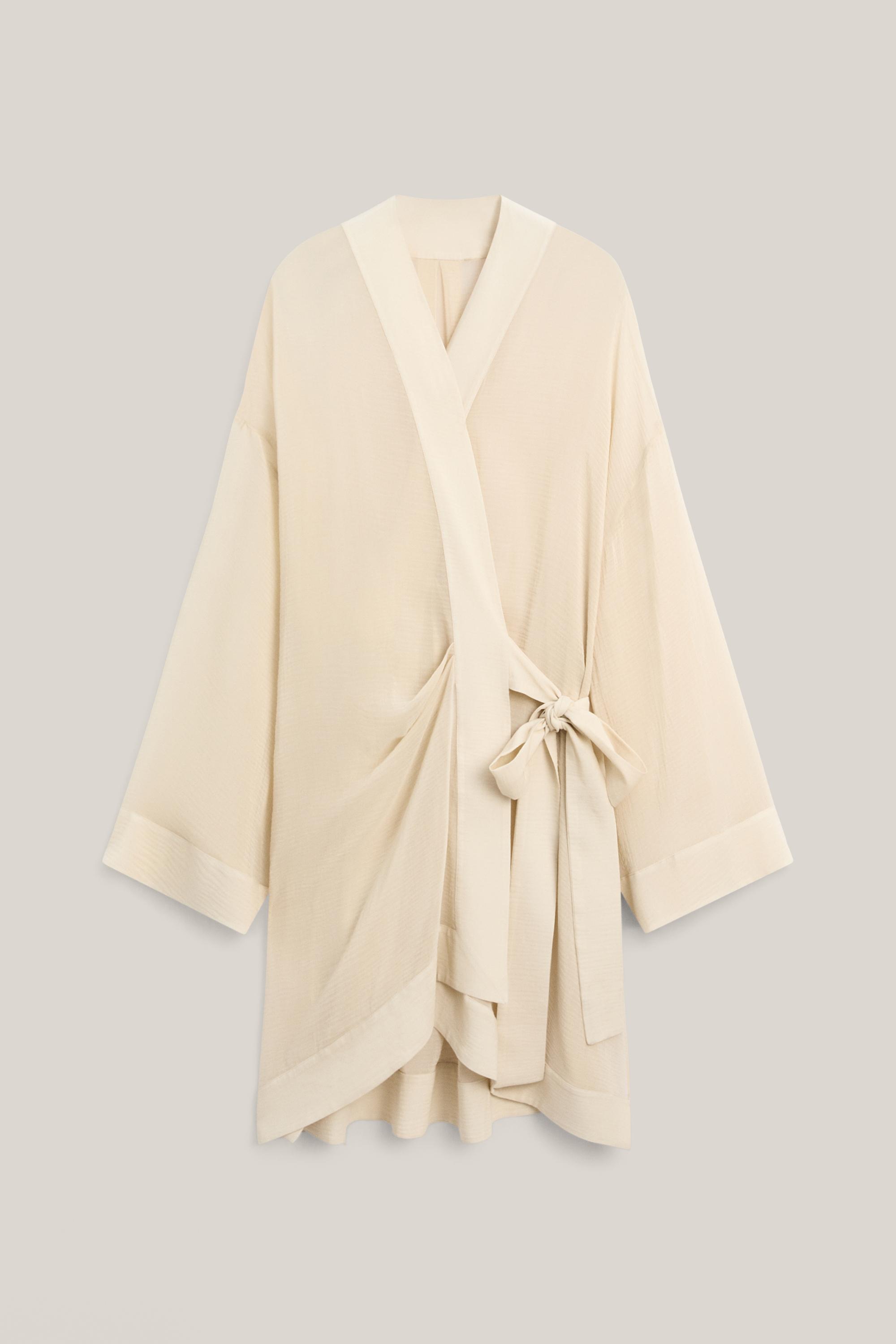 Flowing textured kimono - LIMITED EDITION — Ecru
