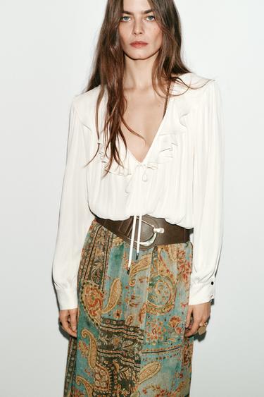 Zara SATIN EFFECT BLOUSE WITH RUFFLES AND SHOULDER PADS - Ecru