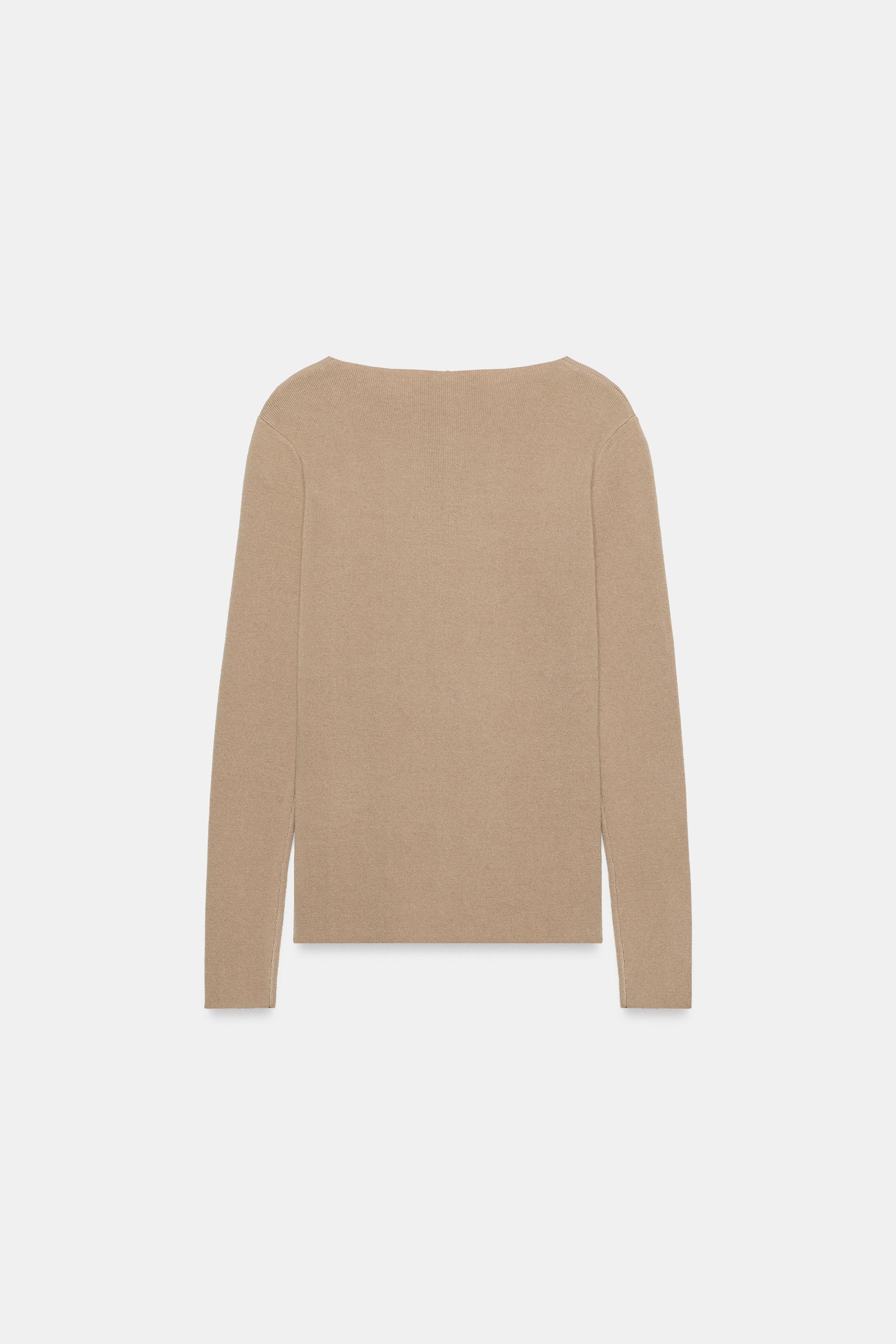 GILET AVEC LAINE BOUTONS