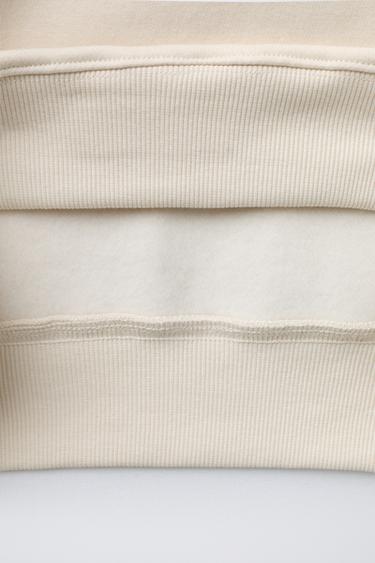 SWEAT À INSCRIPTION FLOQUÉE - Écru de Zara - Image 3