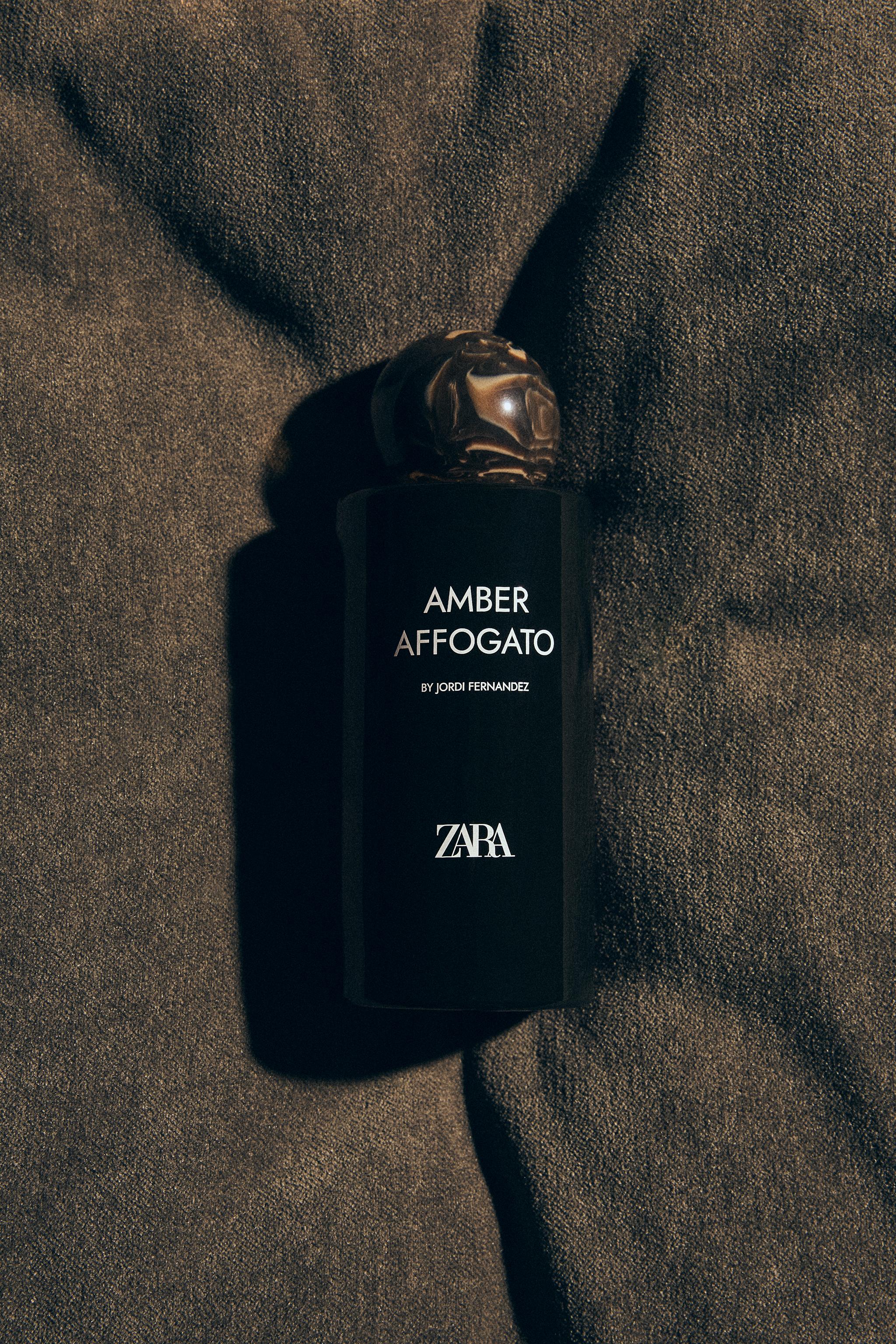 AMBER AFFOGATO PARFUM 100ML (3.4 FL. OZ).