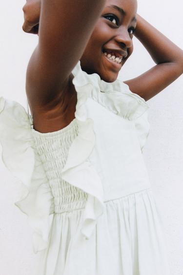 ROBE À VOLANTS 100 % RAMIE - Vert pastel de Zara