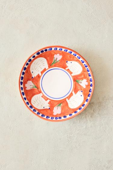 PAINTED CERAMIC DESSERT PLATE - البرتقالي الخاص بـ Zara