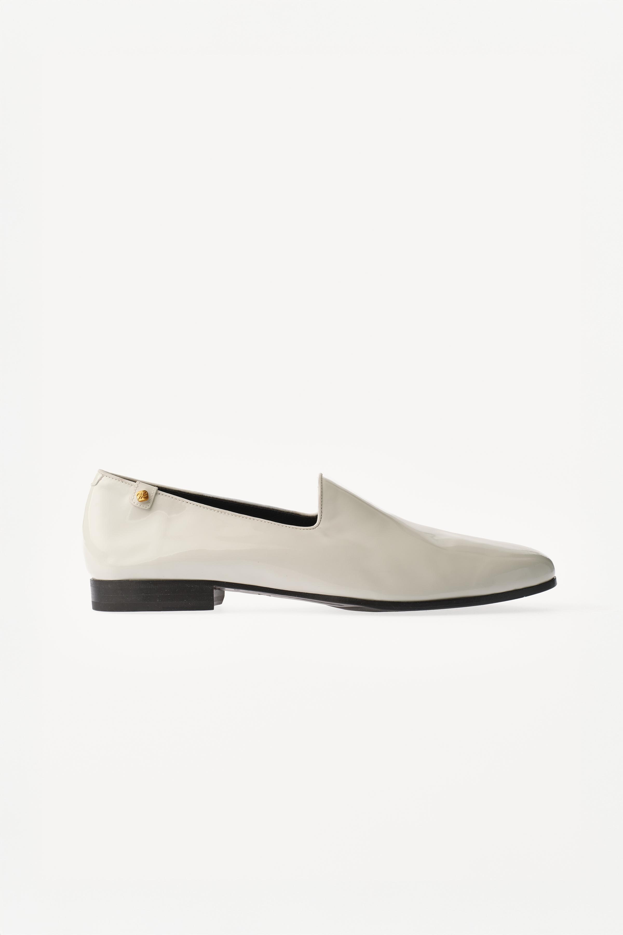 WILLY CHAVARRIA X ZARA パテントレザー ローファー - エクリュ | ZARA