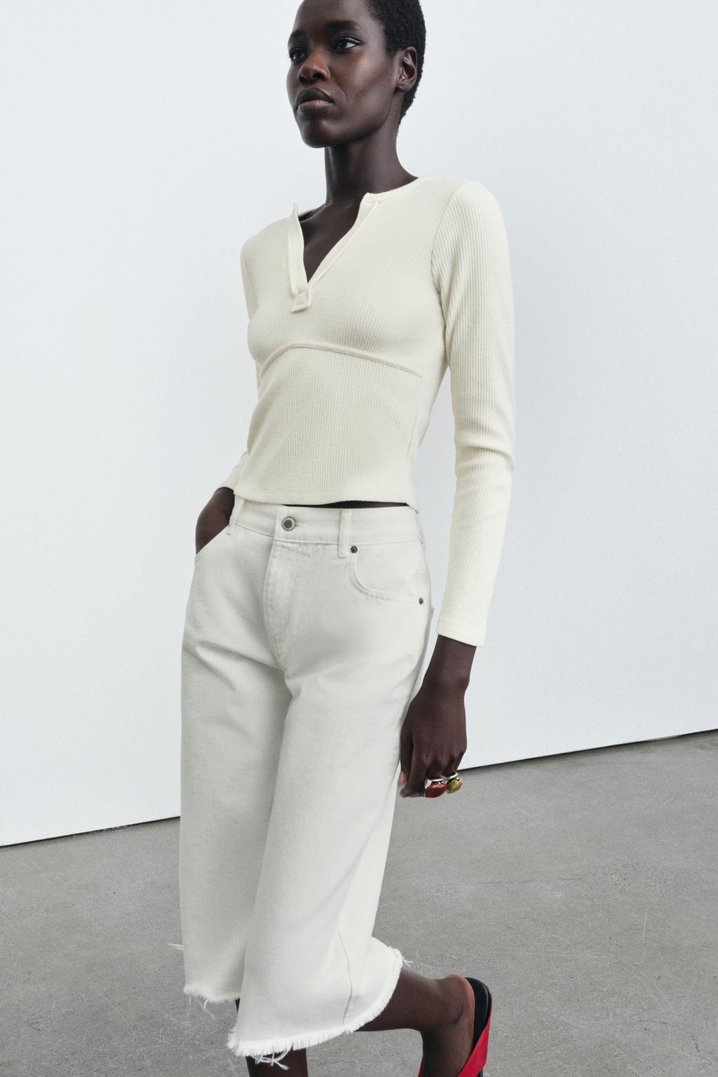 RIBBED LONG SLEEVE T-SHIRT