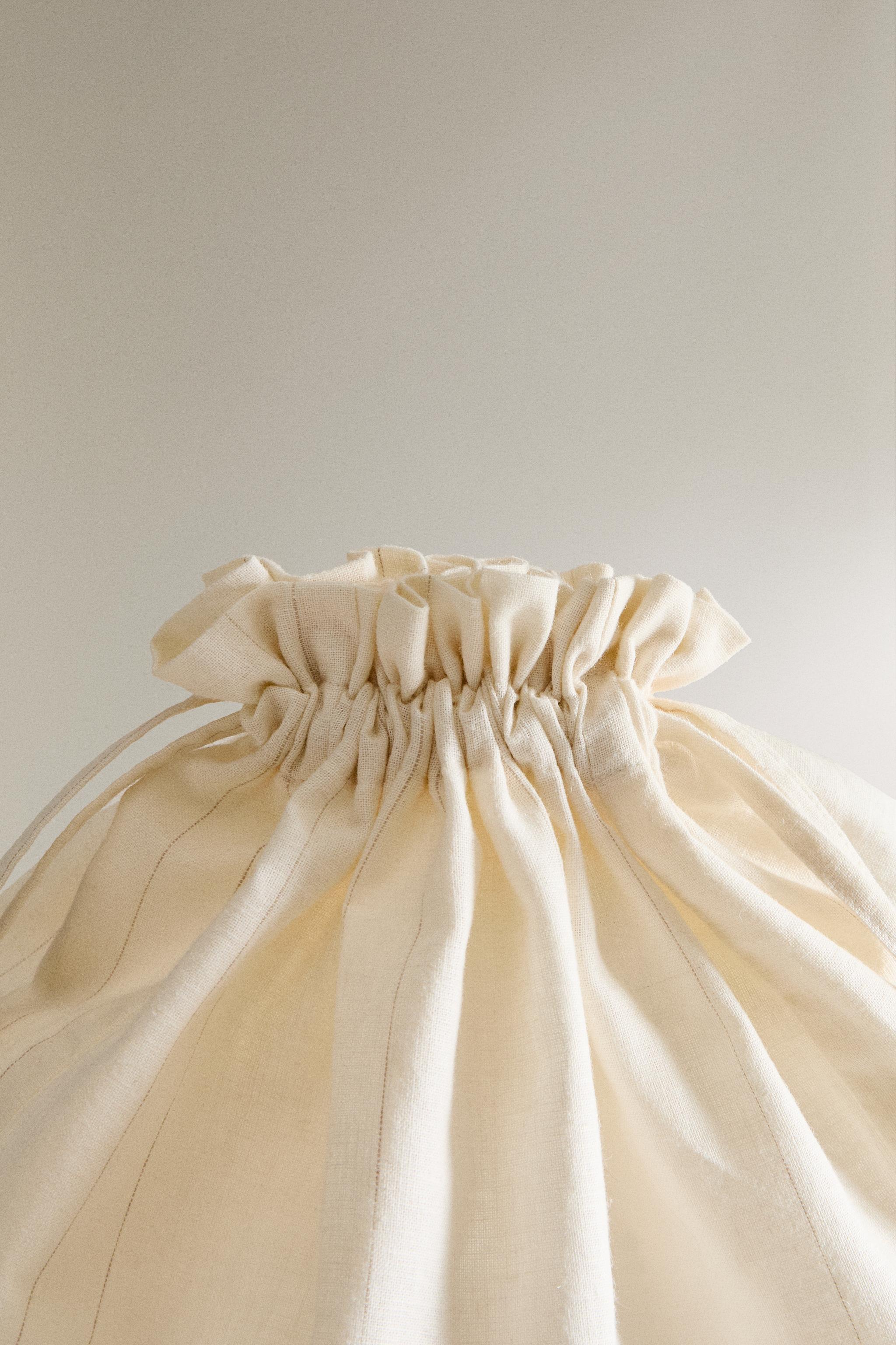 LINEN AND COTTON LAUNDRY BAG — Light beige
