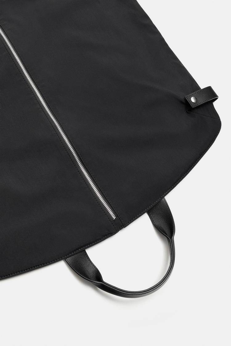 BOLSA PARA TRAJE DE NYLON 4