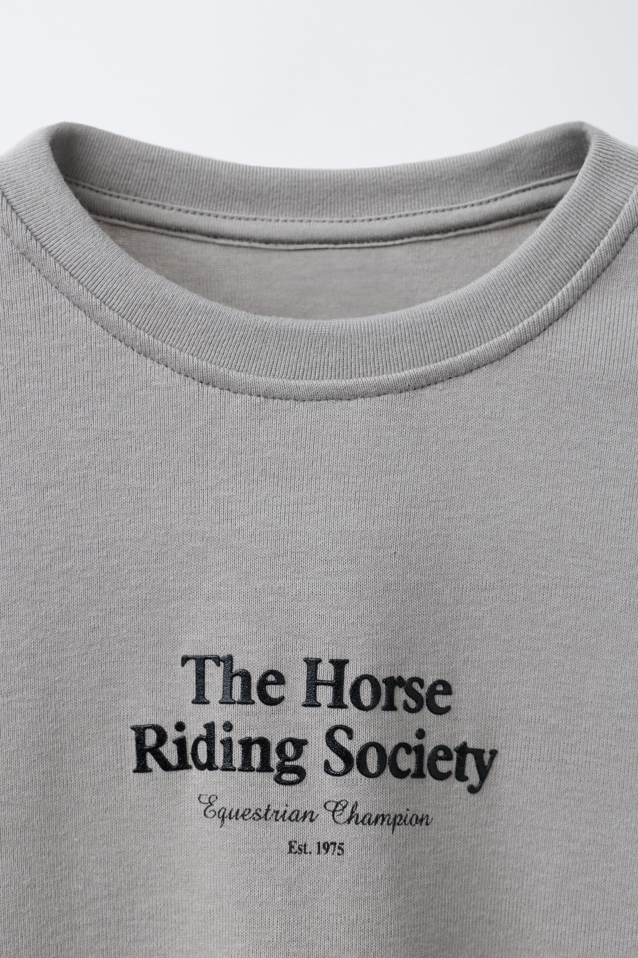 EQUESTRIAN T-SHIRT WITH EMBOSSED TEXT