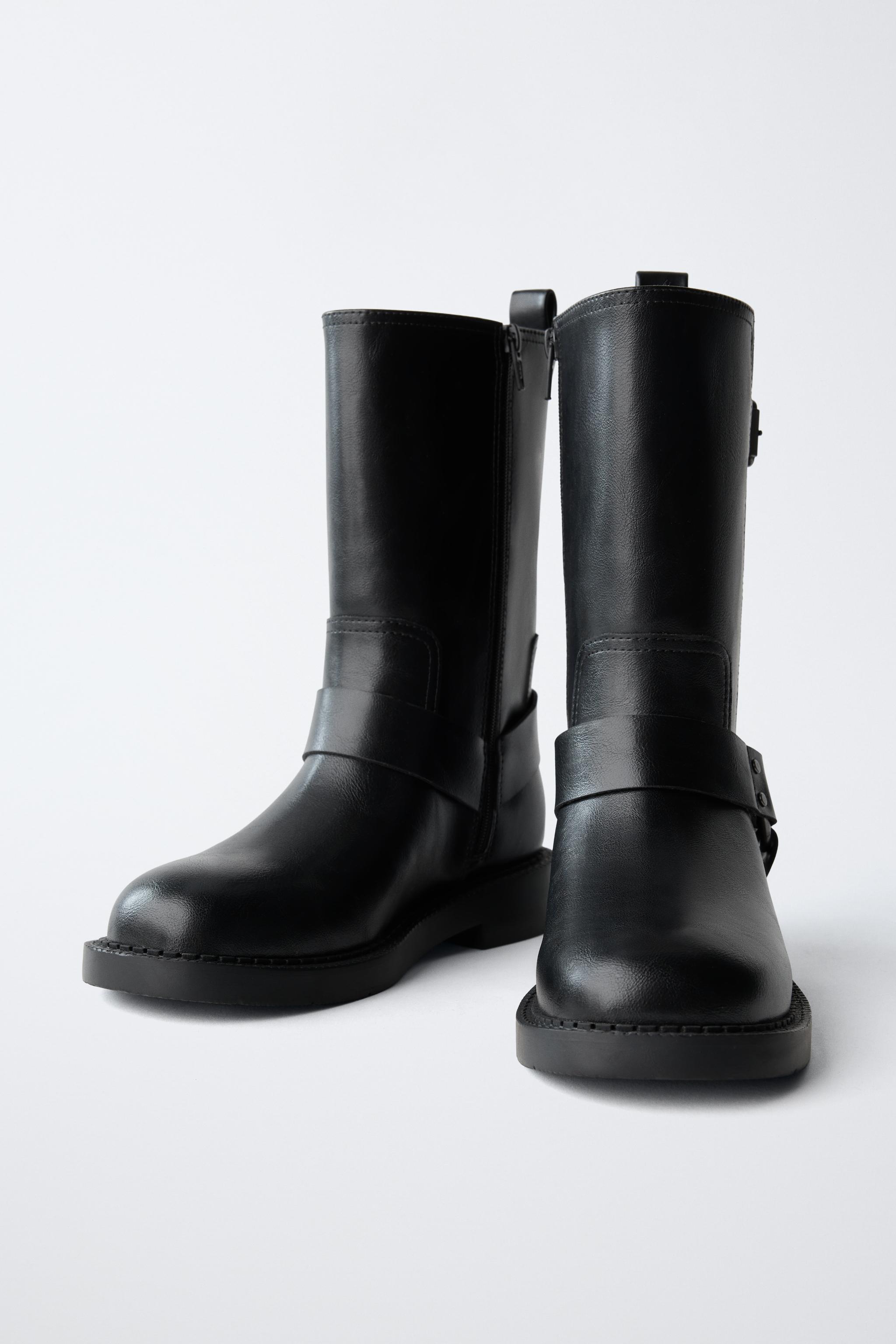 BOTTES À BOUCLES