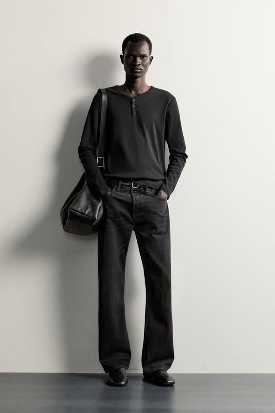 CAMISETA RIB CUELLO PICO PANADERO - Negro de Zara - Imagen 0