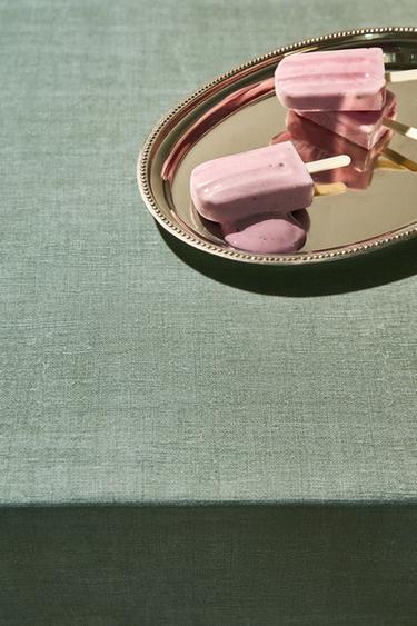 Zara Yeşil - OVERLOK REÇİNE KAPLAMALI PAMUKLU MASA ÖRTÜSÜ