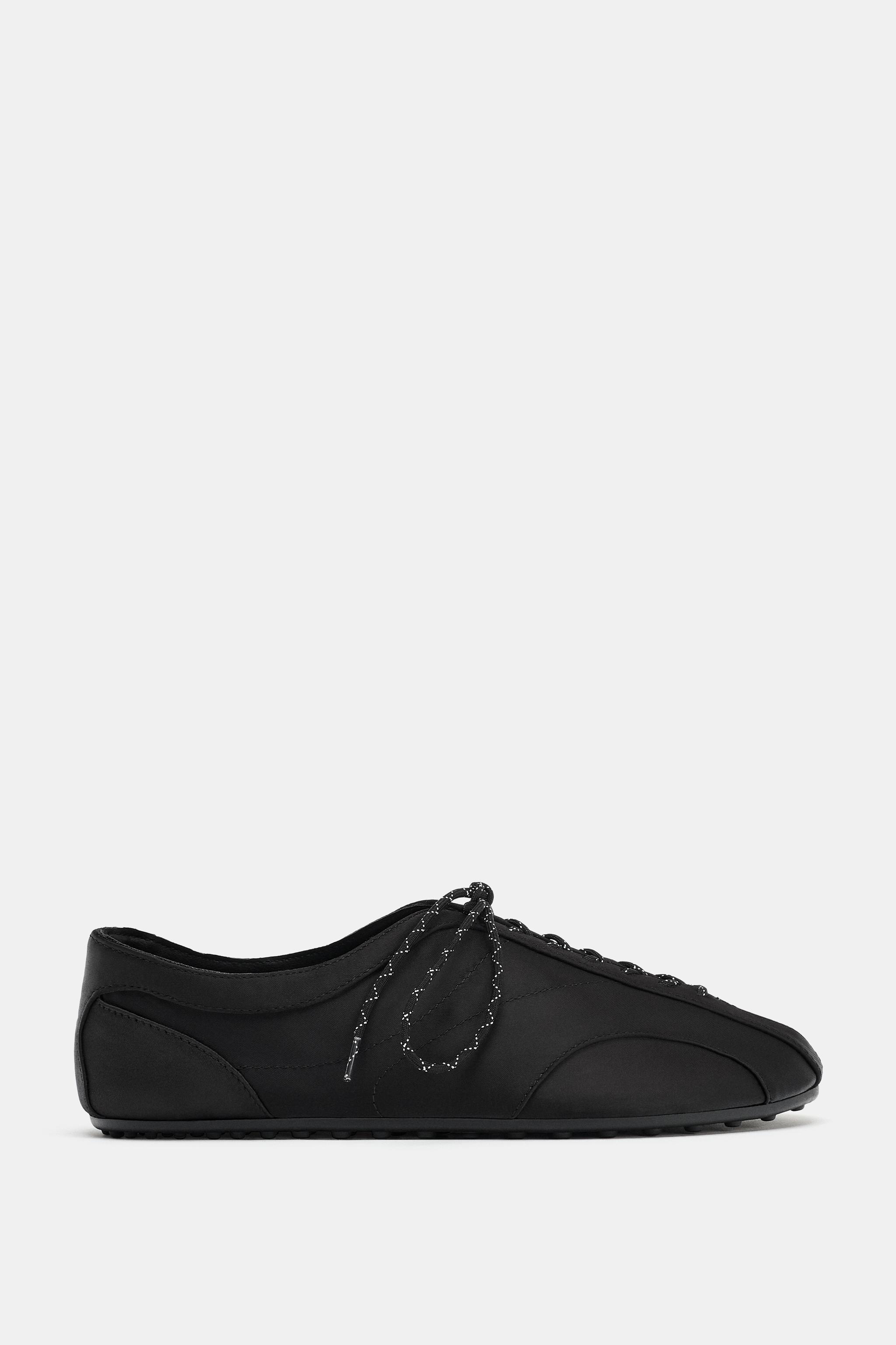 BALLERINES SPORT À LACETS
