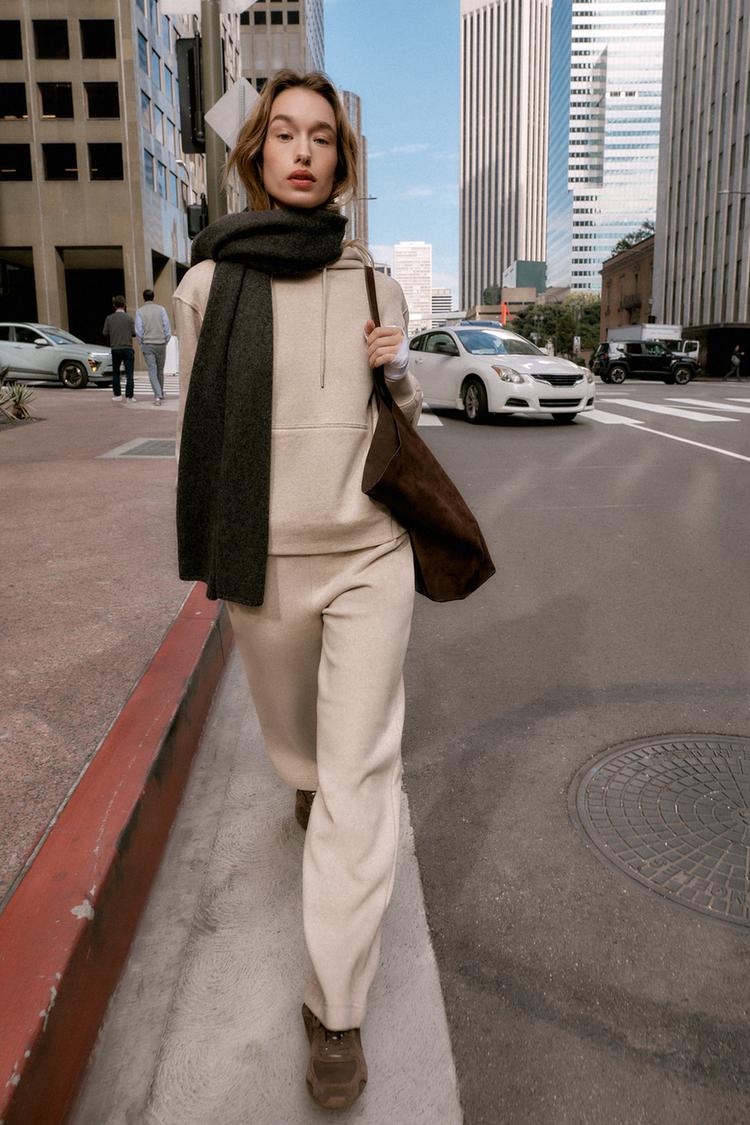 BASIC KAPÜŞONLU SWEATSHIRT