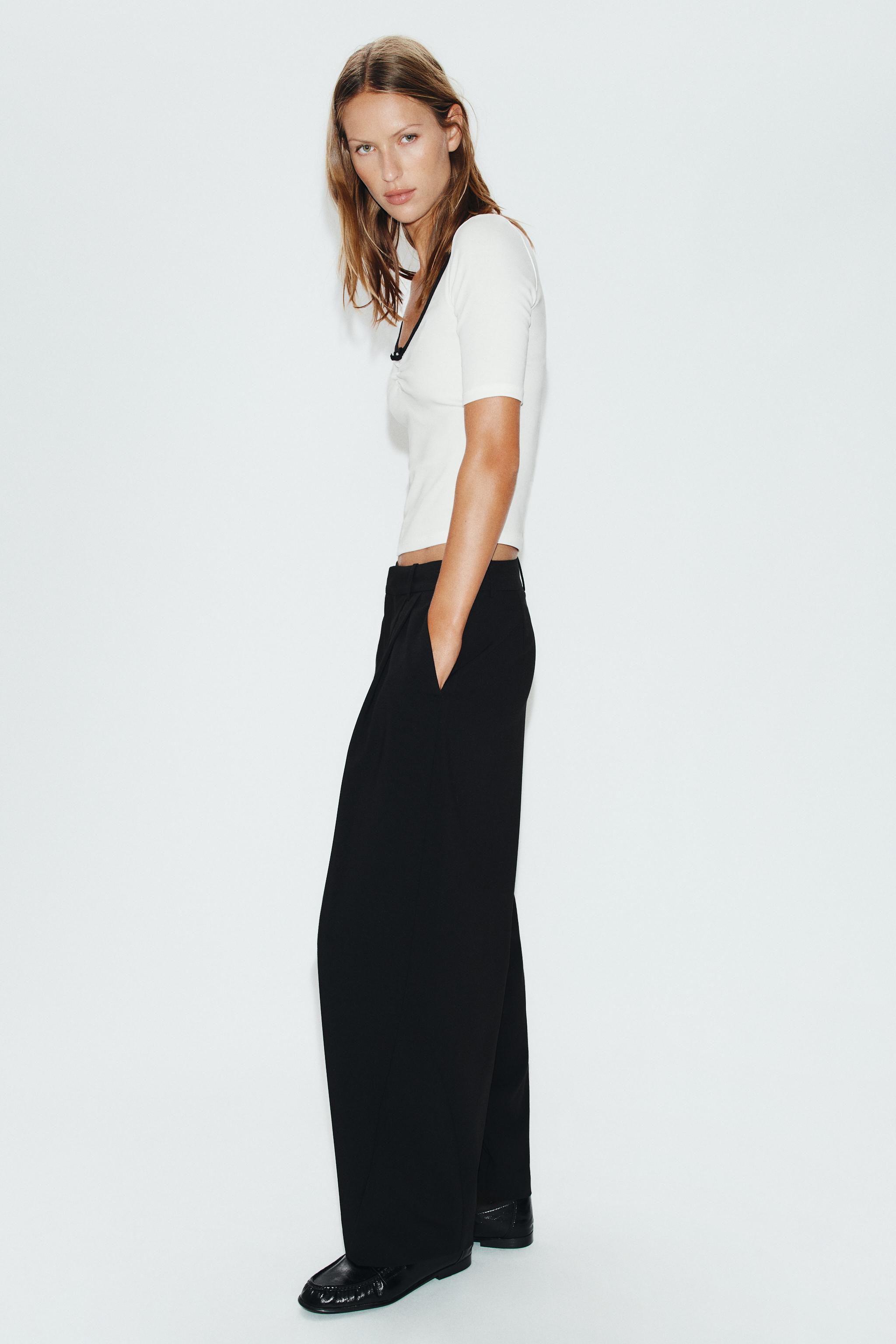 CONTRAST BOW NECKLINE T-SHIRT