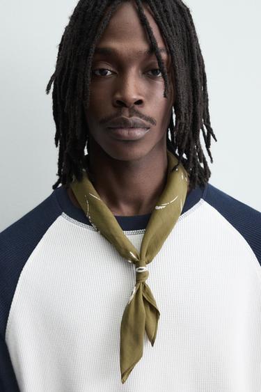 BANDANA ESTAMPADO PAISLEY - Khaki de Zara - Imagen 0