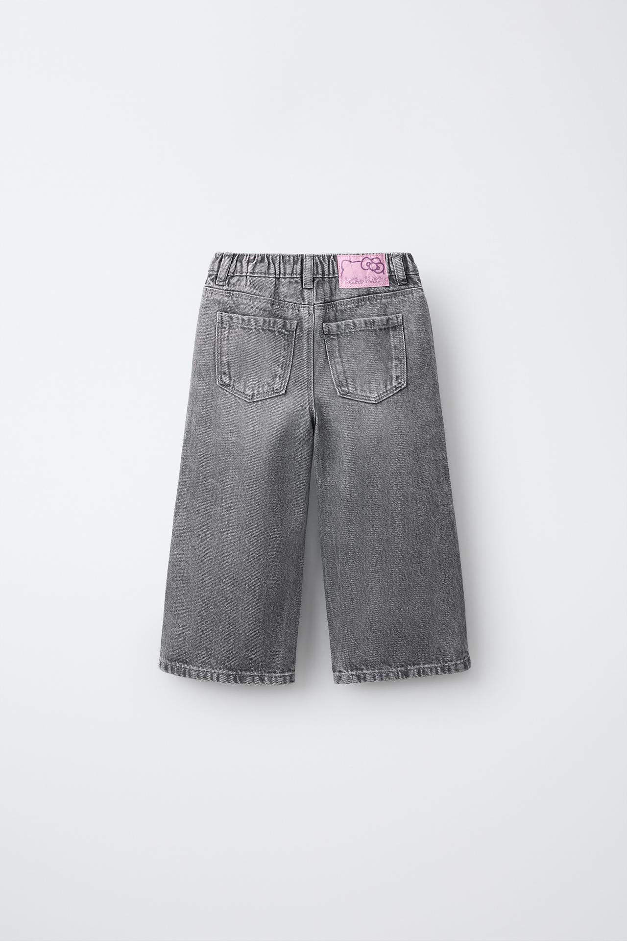 HELLO KITTY © SANRIO EMBROIDERED CULOTTE JEANS — Gray