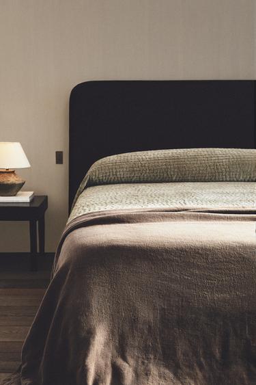 FADED VELVET QUILT - Green by Zara