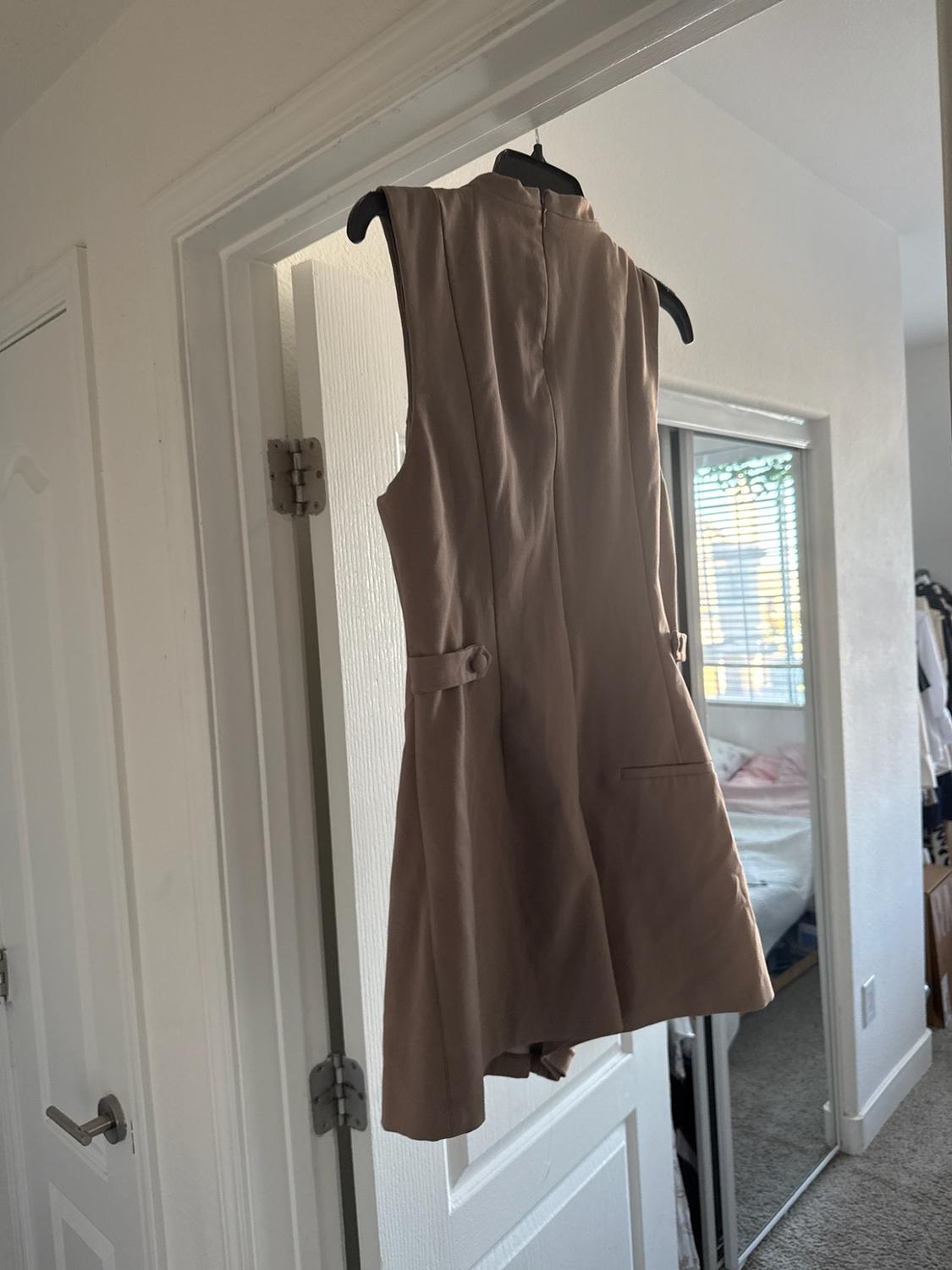 SHORT JUMPSUIT WITH BUTTONS - Image 4