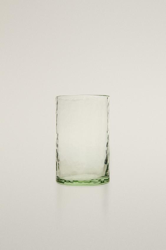 COPO DE SUCO DE VIDRO COM EFEITO MARTELADO - Verde da Zara - Imagem 0