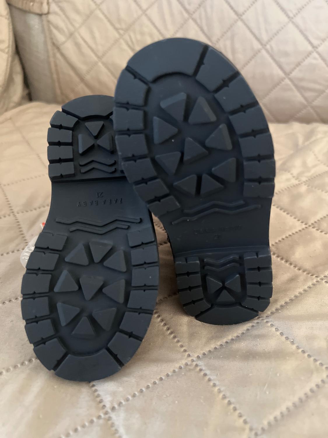 KIDS SHOES BRAND NEW - Image 4
