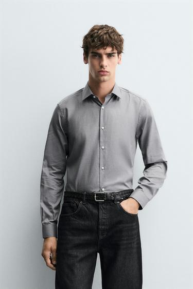 CAMISA SLIM FIT ESTRUCTURA - Gris Antracita de Zara