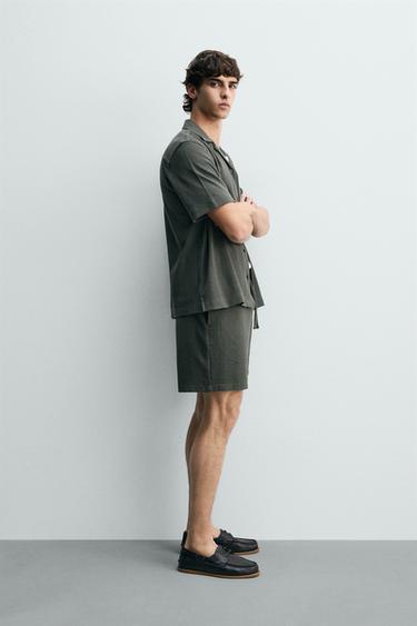 Zara RELAXED FIT STRUCTURED SHORTS - Khaki