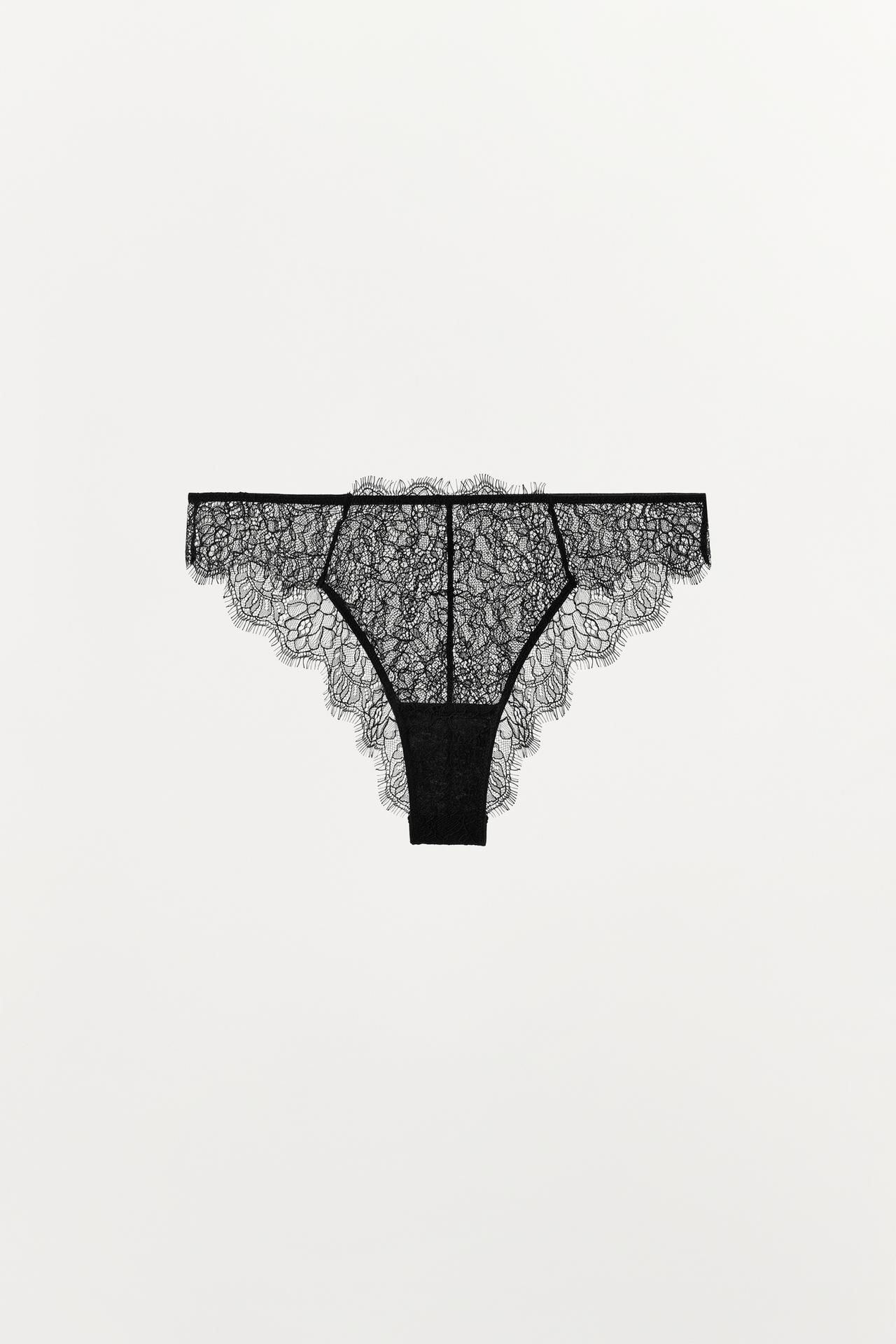 LACE BRIEFS — Black