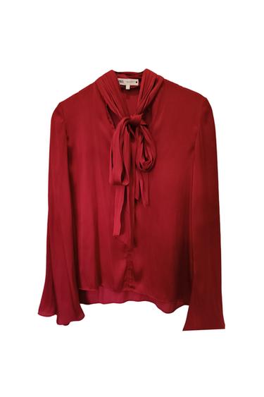 BLUSA ROJA LAZO
