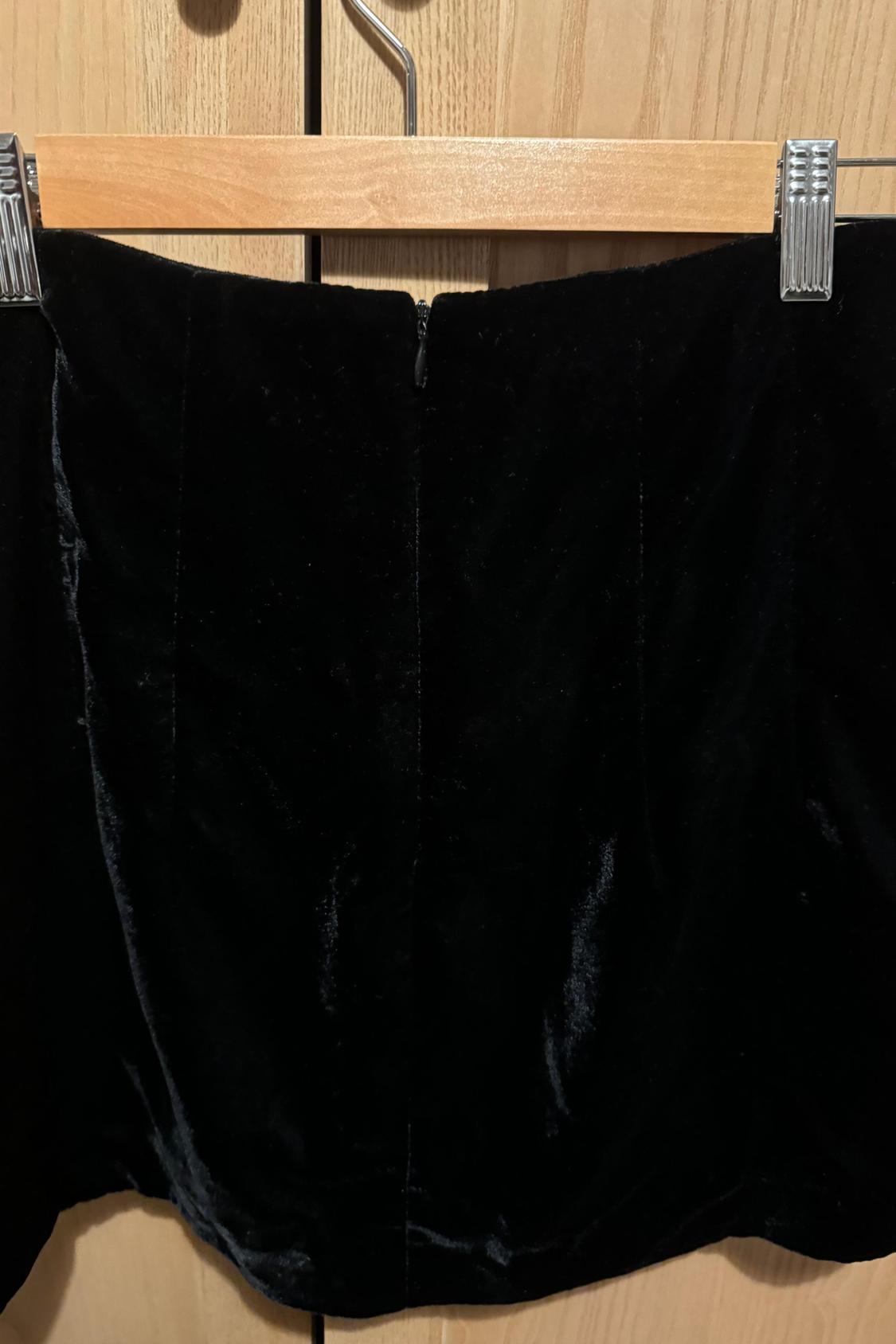 VELVET MINI SKIRT - Image 3