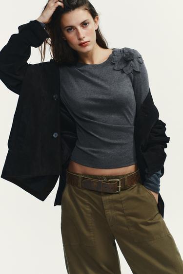T-SHIRT WITH FLOWERS ON THE FRONT - Dark grey by Zara