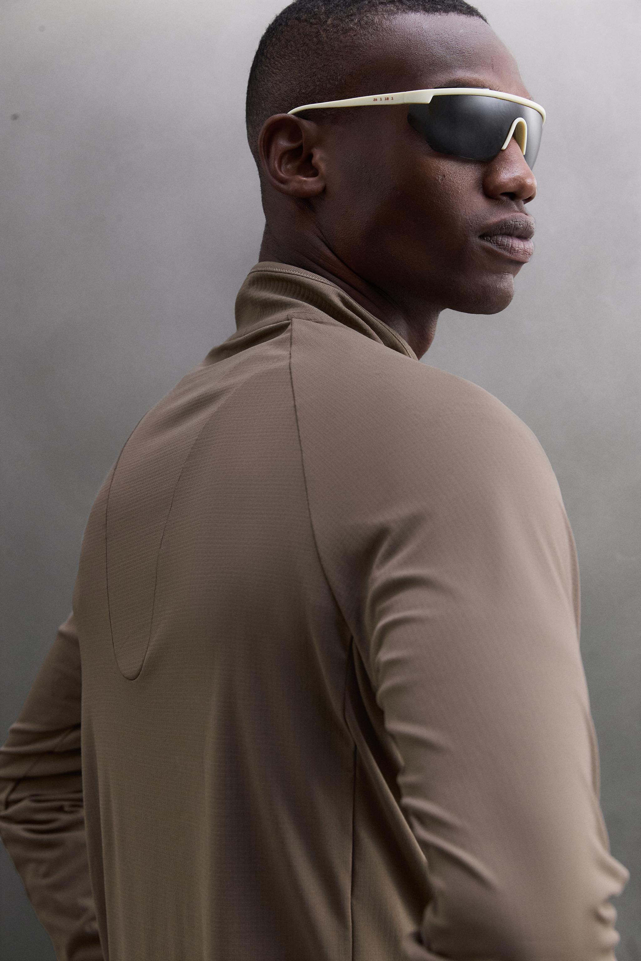 THERMAL QUARTER-ZIP SWEATSHIRT