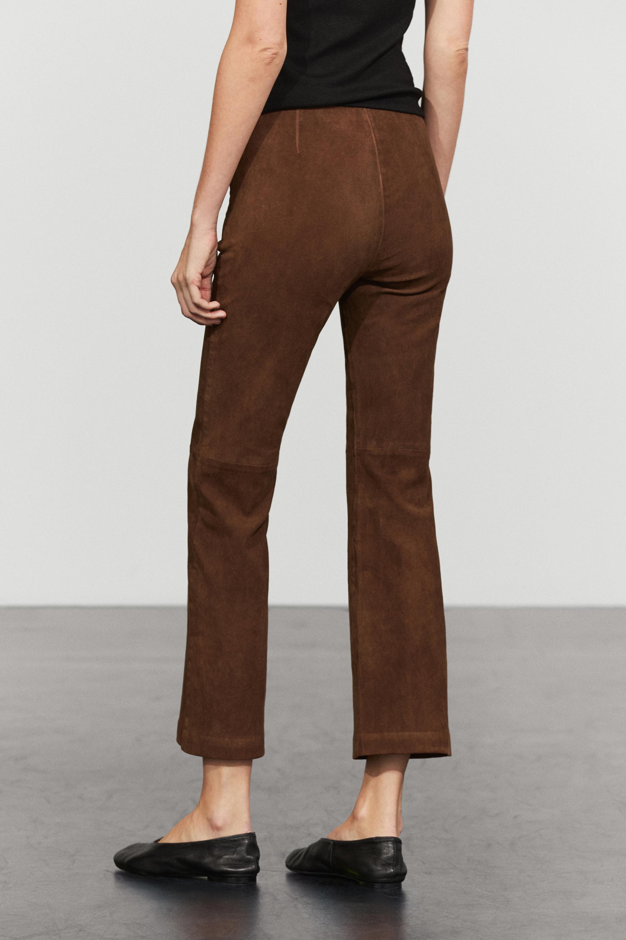 Pantalon legging flare en daim