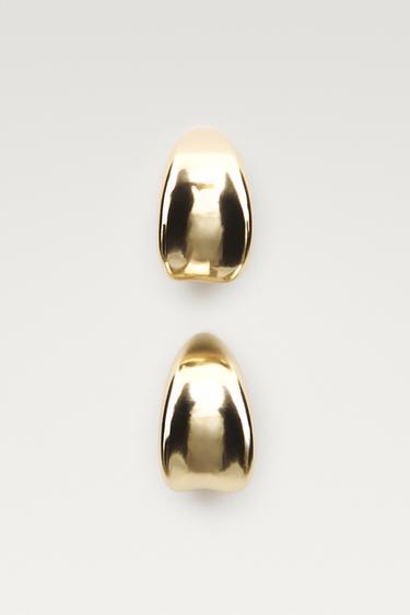 Curved hoop earrings — Golden 1