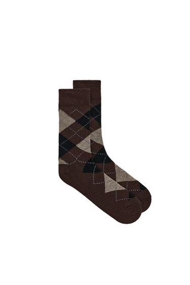 CALCETINES ROMBOS CON LANA - Marrón de Zara